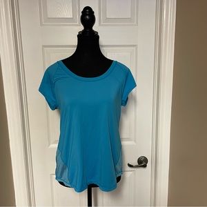 Women’s Diadora workout t-shirt